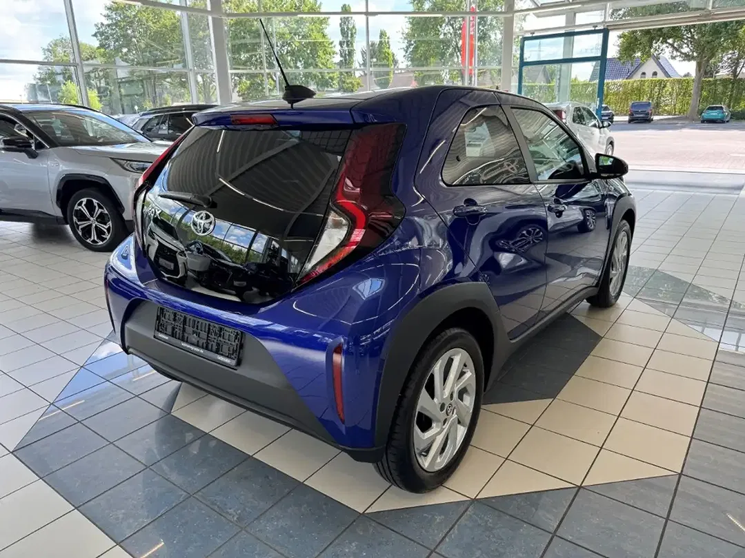 Toyota Aygo X - Thumbnail 3