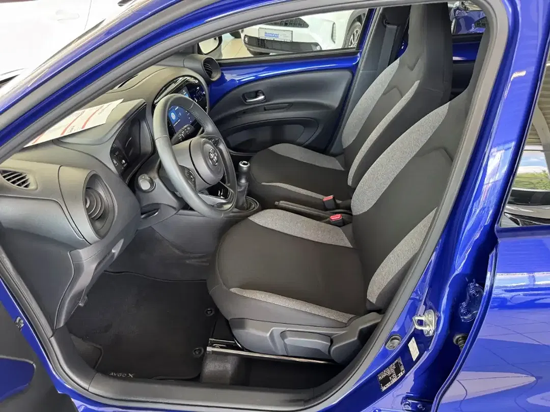 Toyota Aygo X - Thumbnail 5