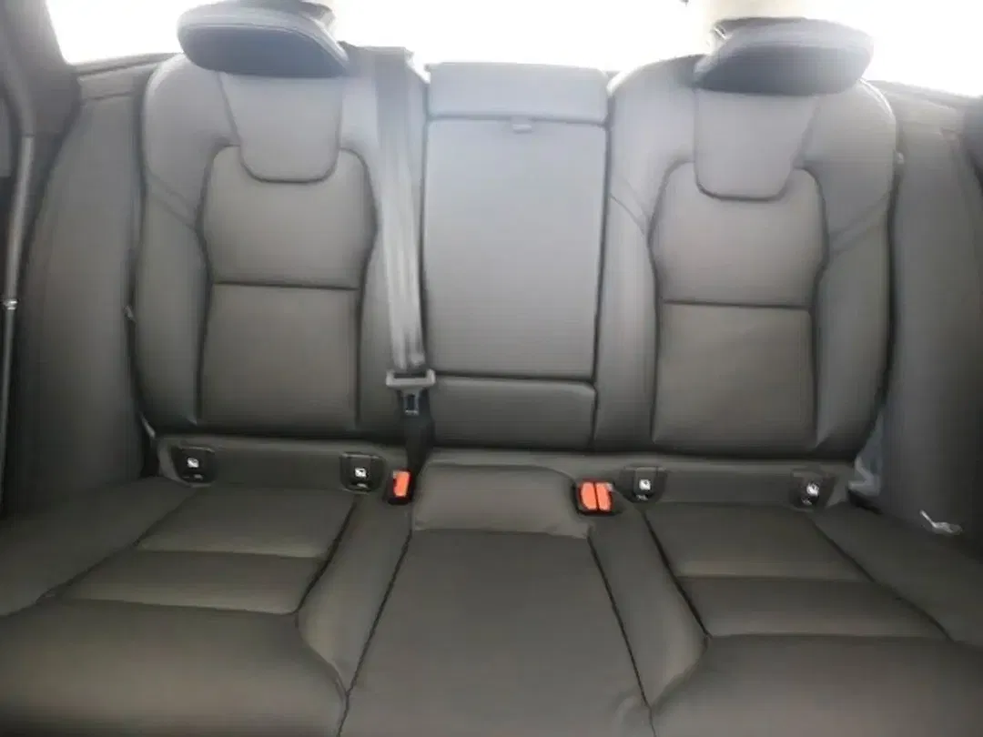 Volvo V90 T6 PHEV AWD Plus Dark - Thumbnail 8