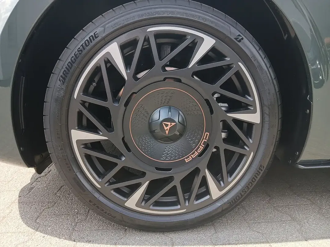 CUPRA Born VZ - Thumbnail 6