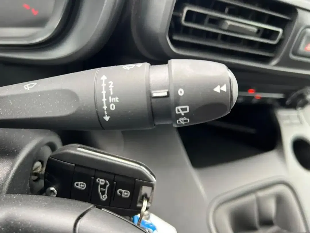 Toyota Verso 1.5 - Thumbnail 11