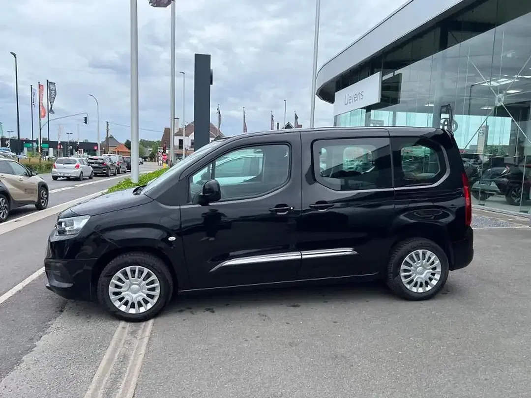 Toyota Verso 1.5 - foto 2