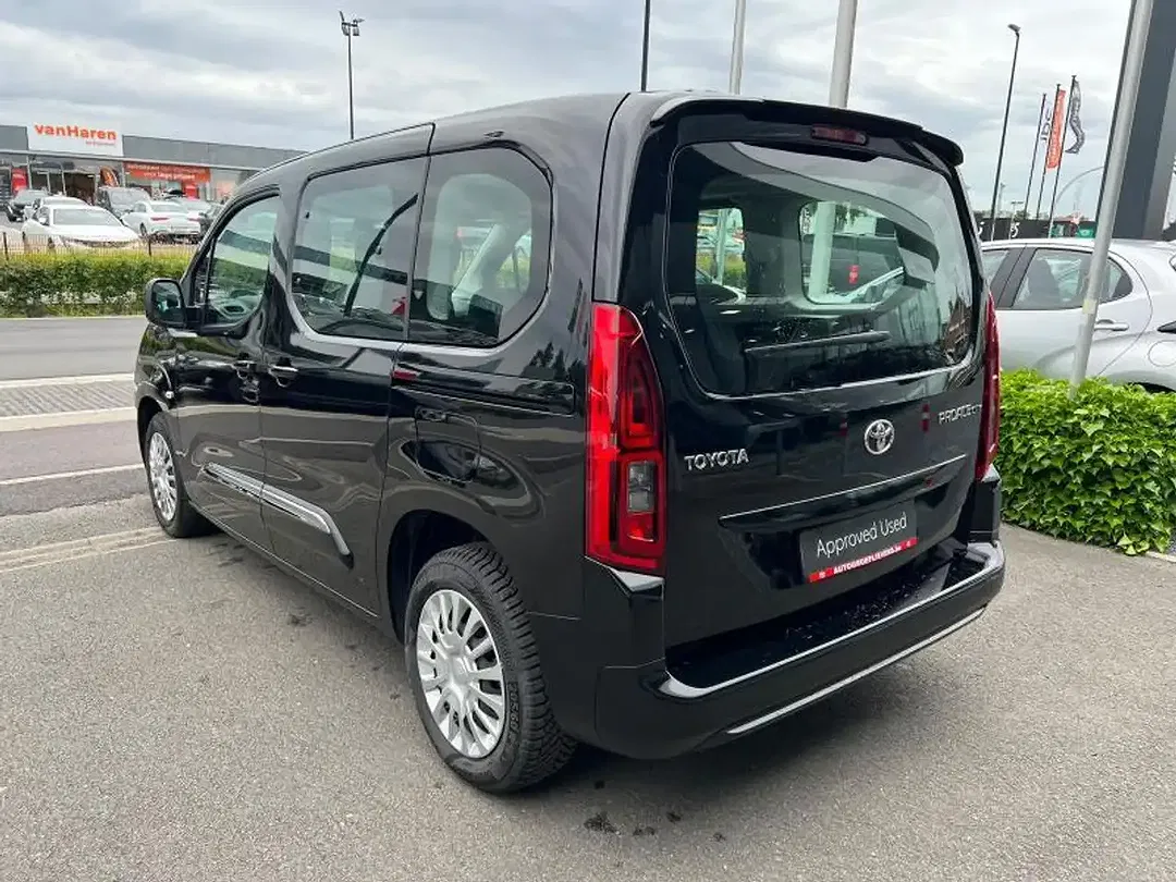 Toyota Verso 1.5 - Thumbnail 3