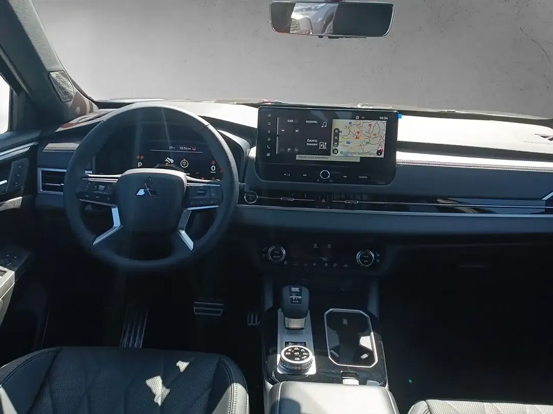 Mitsubishi Outlander 2.4 PHEV S-AWC Black Edition - Thumbnail 15