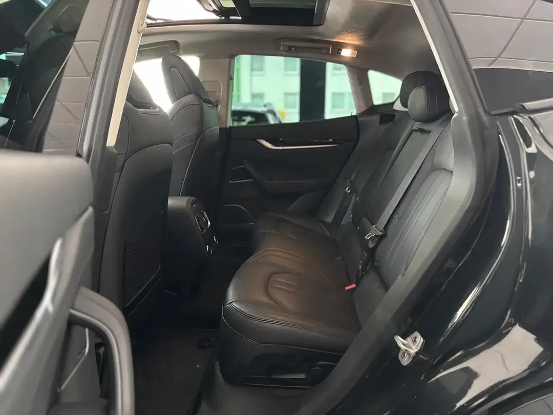 Maserati Levante - Thumbnail 11