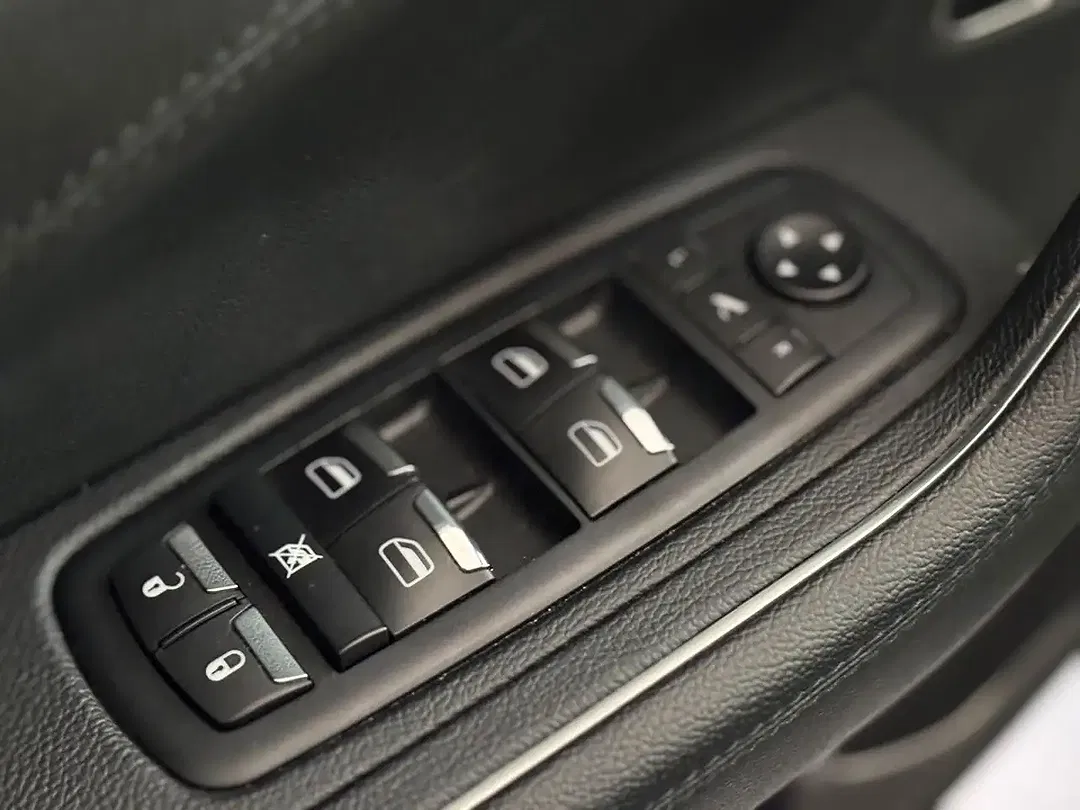 Maserati Levante - Thumbnail 14
