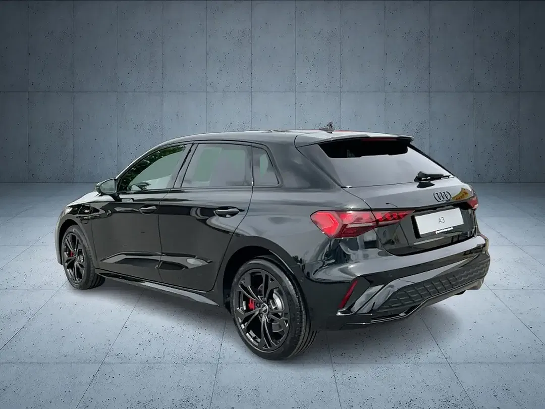 Audi A3 TFSI e Matrix LED Sportback S line - Thumbnail 4