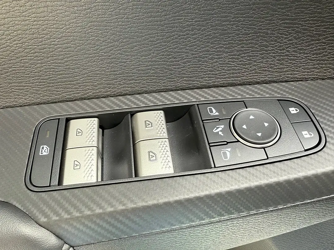 Mitsubishi Outlander 2.4 PHEV Hybrid 4WD Intro Edition - Thumbnail 14
