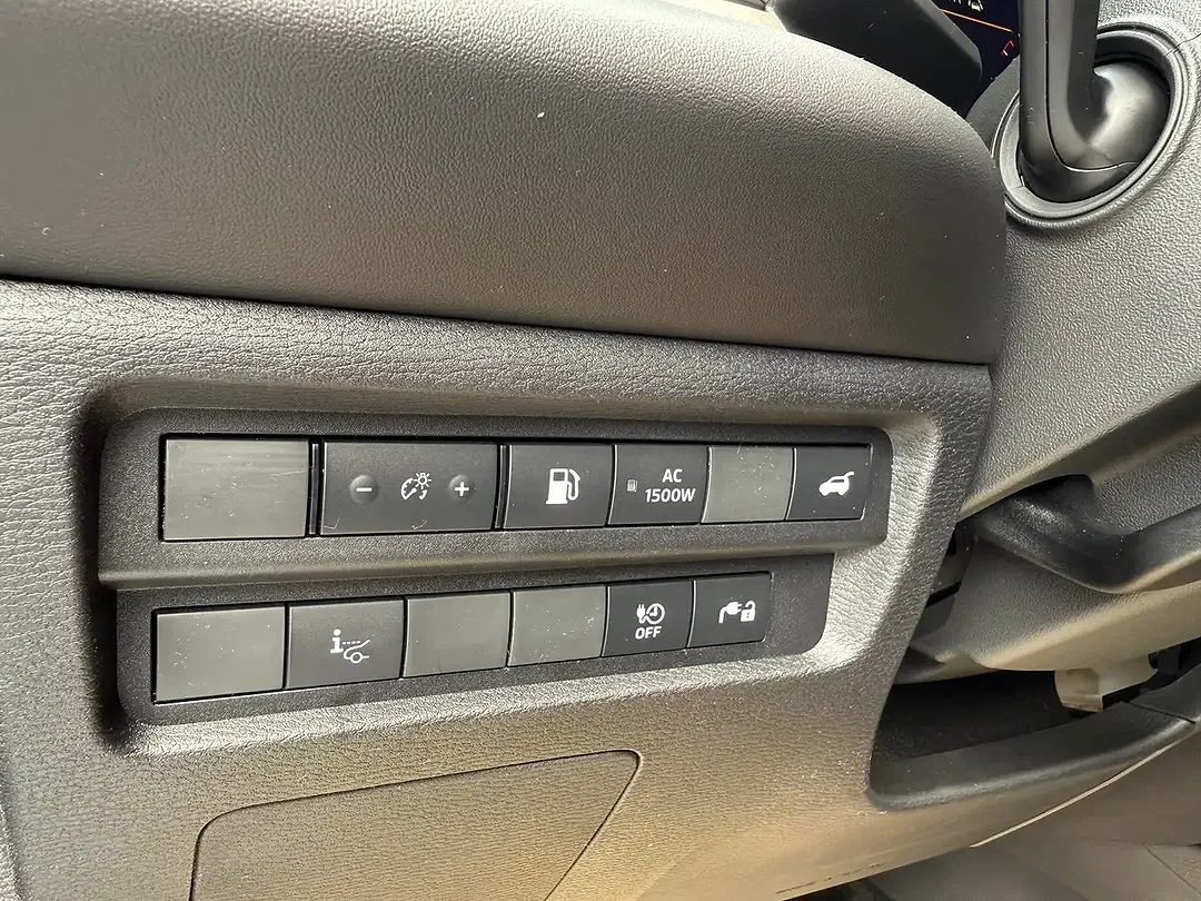 Mitsubishi Outlander 2.4 PHEV Hybrid 4WD Intro Edition - Thumbnail 16