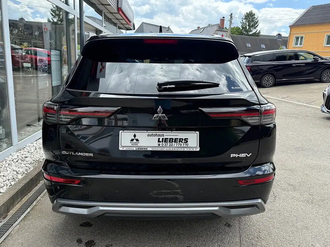 Mitsubishi Outlander 2.4 PHEV Hybrid 4WD Intro Edition - Thumbnail 4