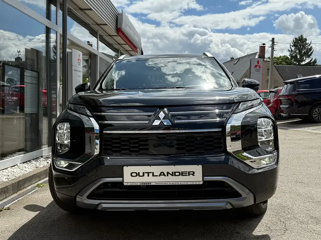 Mitsubishi Outlander 2.4 PHEV Hybrid 4WD Intro Edition - Thumbnail 7