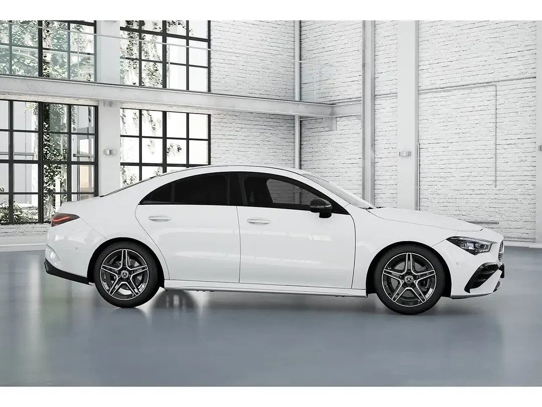 Mercedes-Benz CLA 200 - Thumbnail 8