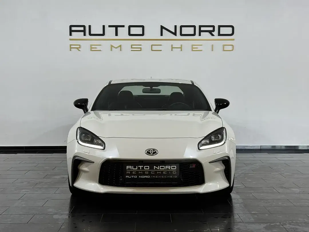 Toyota GR86 Premium - foto 2